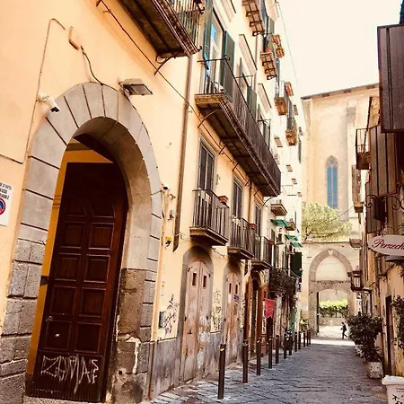 Pensjonat In Santa Chiara, The Heart Of Neapol